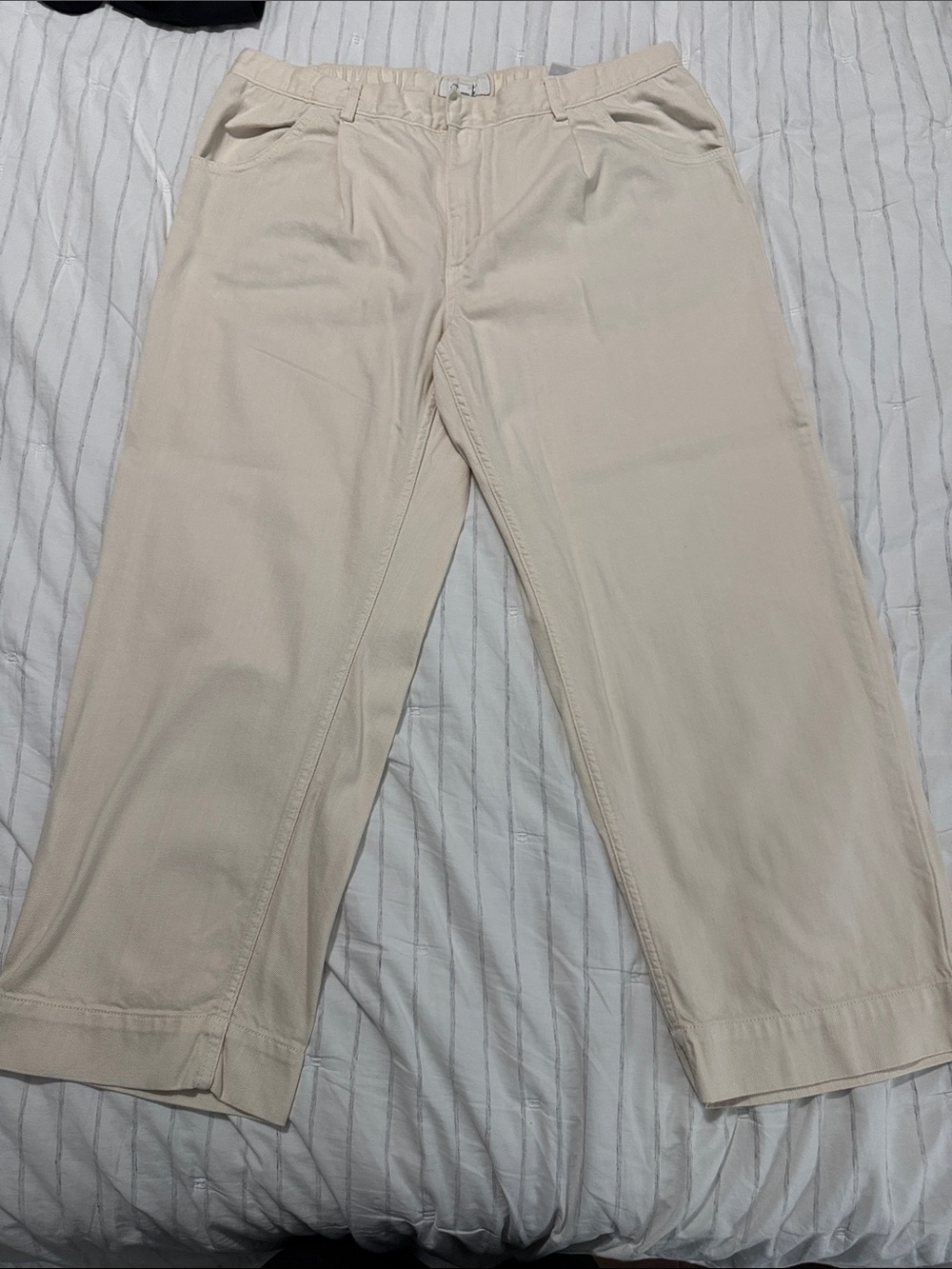 Banana Republic Women's Cream Cropped Chinos